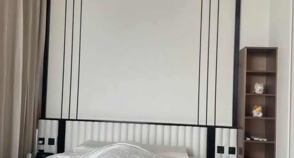 For rent 3 bedrooms condo in Bang Rak, Bangkok