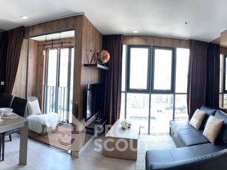Аренда и продажа 2 спальни кондо в Пхра Кханонг, Бангкок