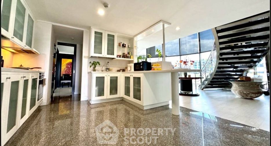 Wohnung zum Kauf mit 5 Zimmer in Watthana, Bangkok