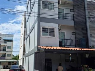 出售 7 卧室 独立屋 在 Mueang Chon Buri, Chon Buri