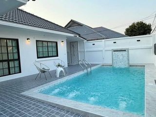 出售 3 卧室 独立屋 在 Mueang Chon Buri, Chon Buri