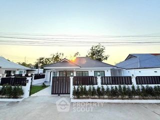 出售 3 卧室 独立屋 在 Mueang Chon Buri, Chon Buri