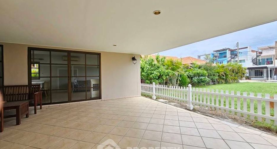 出售 3 卧室 独立屋 在 Mueang Chon Buri, Chon Buri