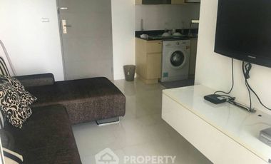 Продажа 2 спальни кондо в Пхра Кханонг, Бангкок