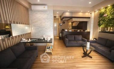 For sale 5 bedrooms condo in Yan Nawa, Bangkok
