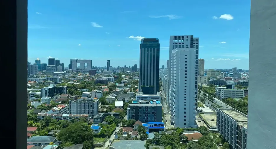 Wohnung zur Miete mit 1 Zimmer in Huai Khwang, Bangkok