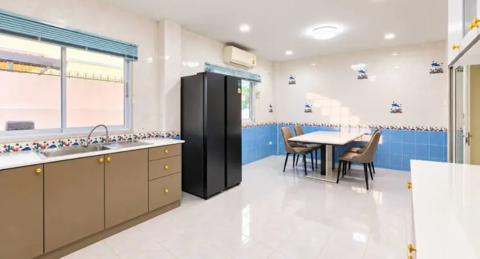 À louer 3 chambres maison à Bang Lamung, Chonburi