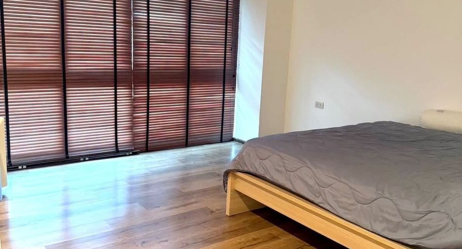 For rent 4 ベッドルーム condo in Watthana, Bangkok