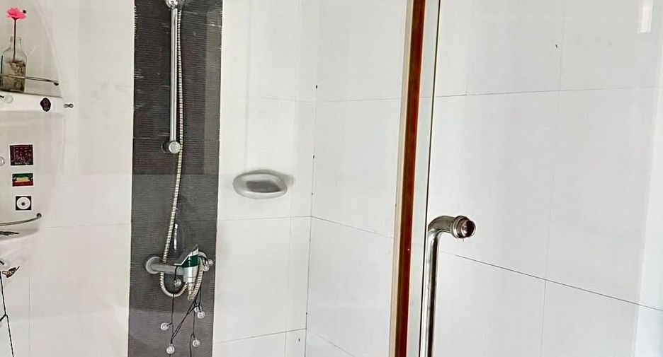 For rent 4 ベッドルーム condo in Watthana, Bangkok