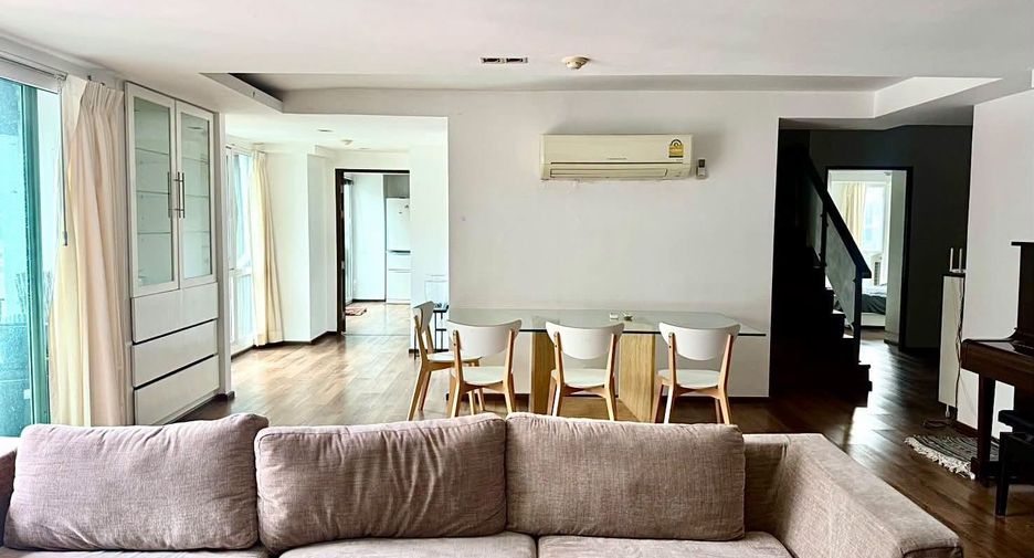 For rent 4 ベッドルーム condo in Watthana, Bangkok