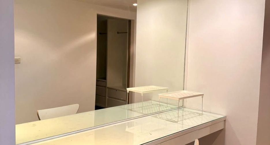 For rent 4 ベッドルーム condo in Watthana, Bangkok