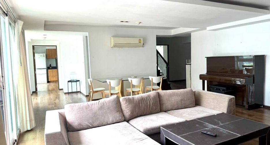 For rent 4 ベッドルーム condo in Watthana, Bangkok