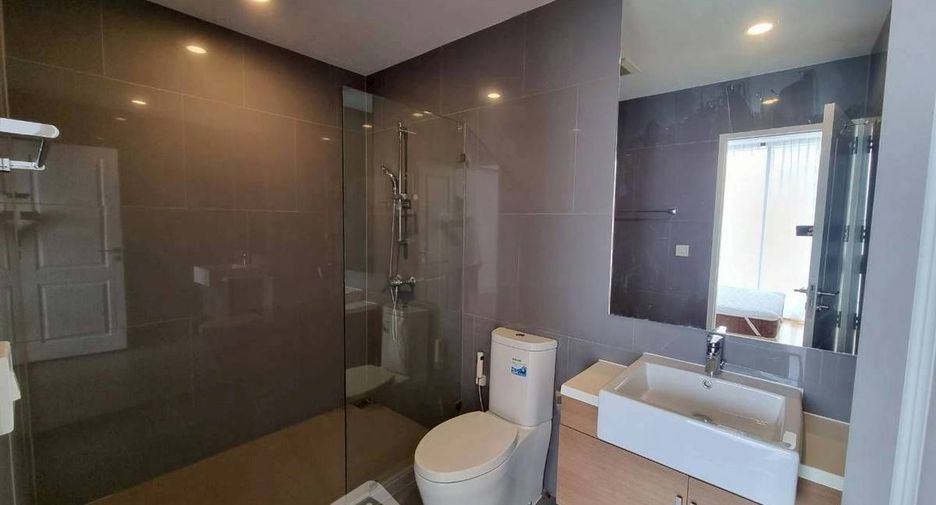 For sale 1 bed condo in Sathon, Bangkok