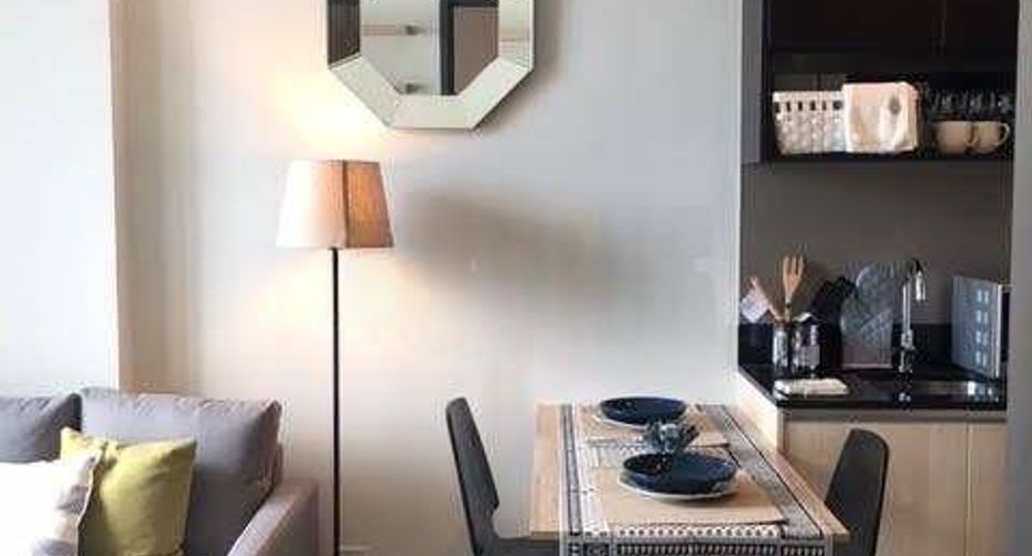 For sale 1 bed condo in Khlong Toei, Bangkok