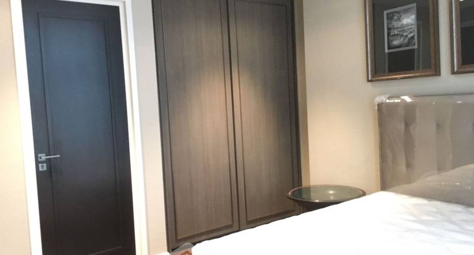 For sale 1 bed condo in Khlong Toei, Bangkok