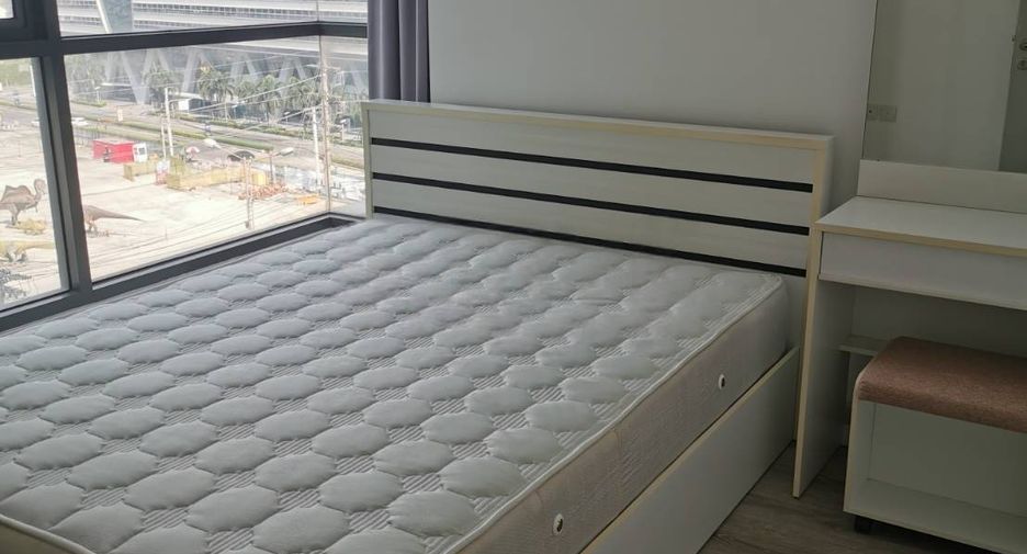 Wohnung zum Kauf mit 2 Zimmer in Huai Khwang, Bangkok