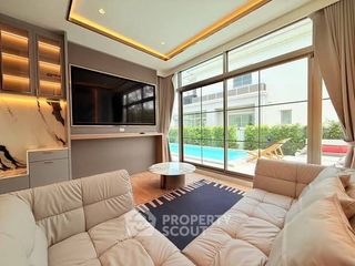 Haus zur Miete und zum Kauf mit 4 Zimmer in Lat Krabang, Bangkok
