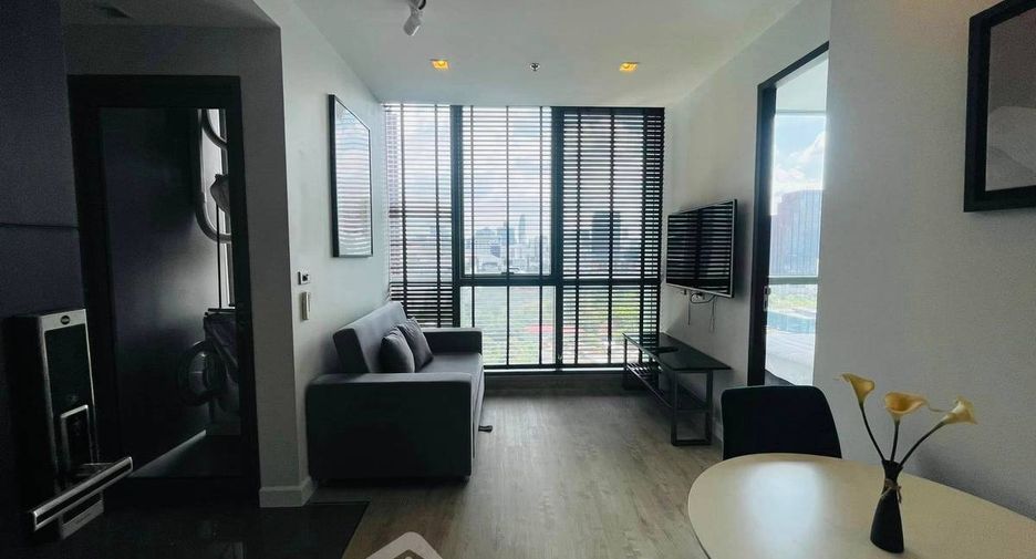 Wohnung zur Miete mit 1 Zimmer in Pathum Wan, Bangkok