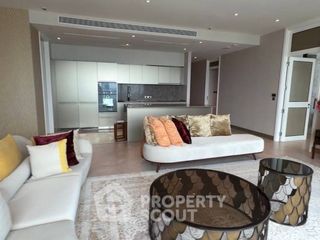 Wohnung zur Miete mit 3 Zimmer in Khlong San, Bangkok