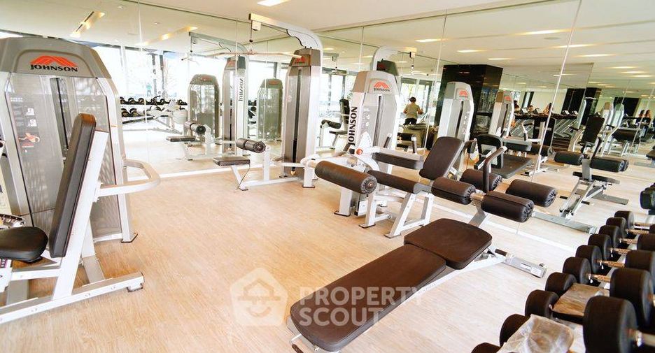 For rent 2 bedrooms condo in Watthana, Bangkok