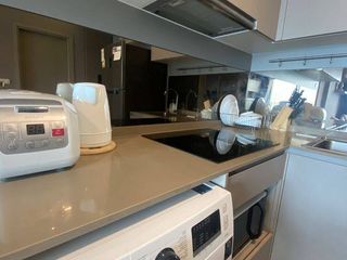 Condo en alquiler de 2 habitaciones en Phra Khanong, Bangkok