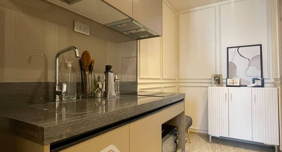 Wohnung zur Miete mit 1 Zimmer in Huai Khwang, Bangkok