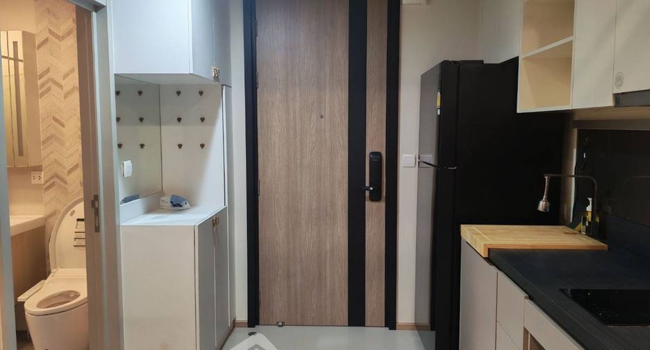 Condo en alquiler de 1 habitaciones en Khlong Toei, Bangkok