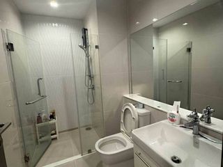 Wohnung zur Miete mit 1 Zimmer in Huai Khwang, Bangkok