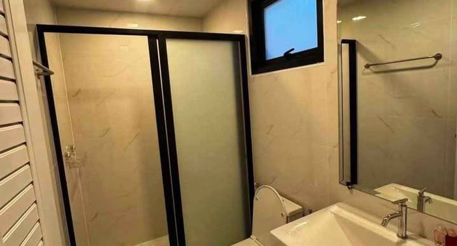 For rent 5 bedrooms house in Mueang Chon Buri, Chonburi