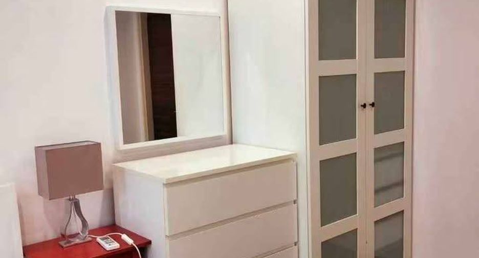 For rent 1 bed condo in Yan Nawa, Bangkok