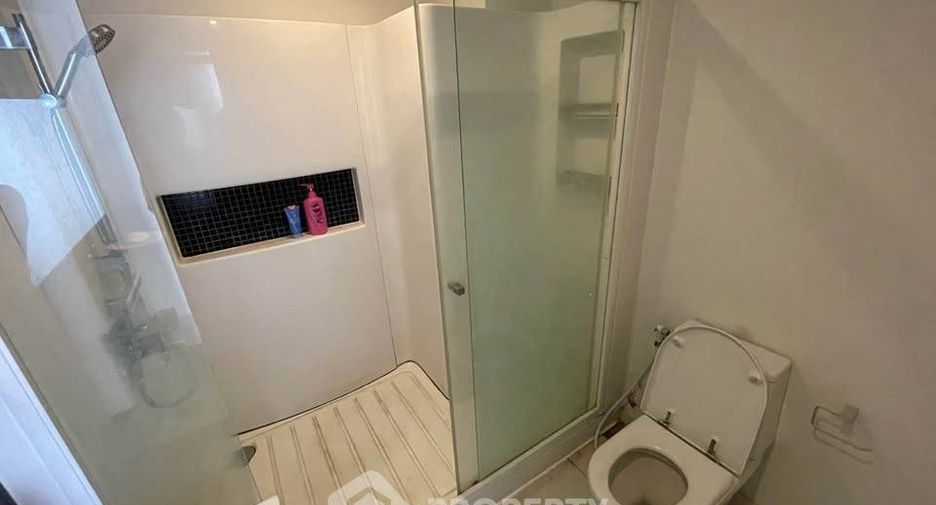 For rent 1 Beds condo in Phra Khanong, Bangkok