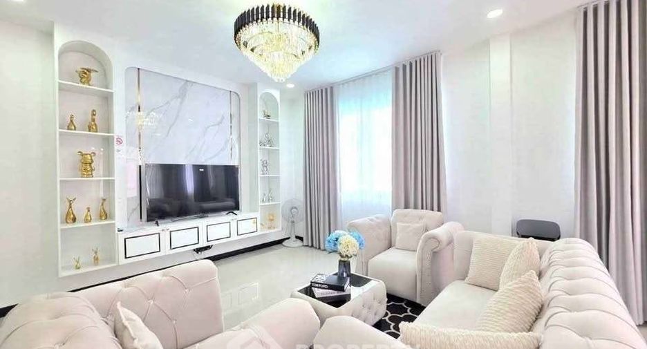 For rent 3 bedrooms house in Mueang Chon Buri, Chonburi
