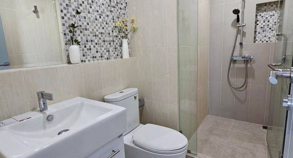 Wohnung zur Miete mit 2 Zimmer in Huai Khwang, Bangkok