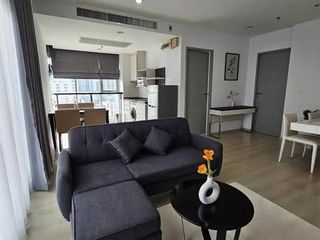 Wohnung zur Miete mit 2 Zimmer in Huai Khwang, Bangkok