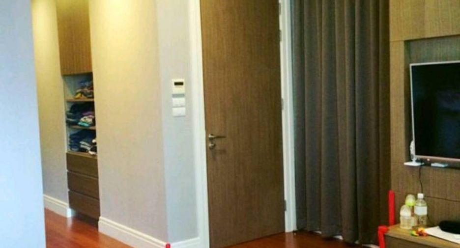 Wohnung zur Miete mit 3 Zimmer in Khlong Toei, Bangkok
