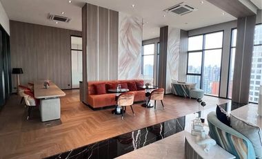 Condo en alquiler de 2 habitaciones en Phra Khanong, Bangkok