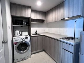 Wohnung zur Miete mit 1 Zimmer in Huai Khwang, Bangkok