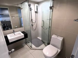 Wohnung zur Miete mit 1 Zimmer in Huai Khwang, Bangkok