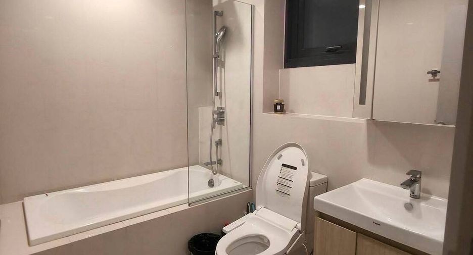 Condo en alquiler de 2 habitaciones en Khlong Toei, Bangkok
