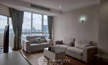 For rent 3 bedrooms condo in Khlong Toei, Bangkok