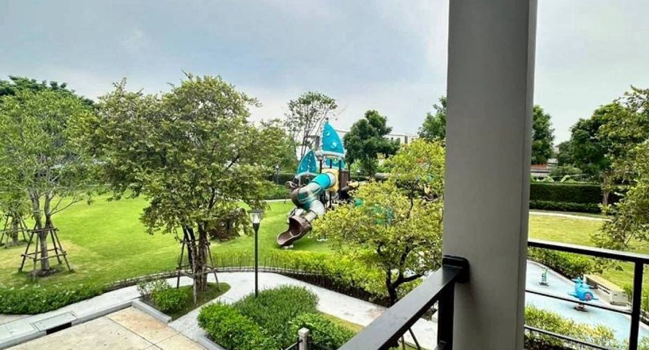 Casa adosada en alquiler de 4 habitaciones en Khan Na Yao, Bangkok