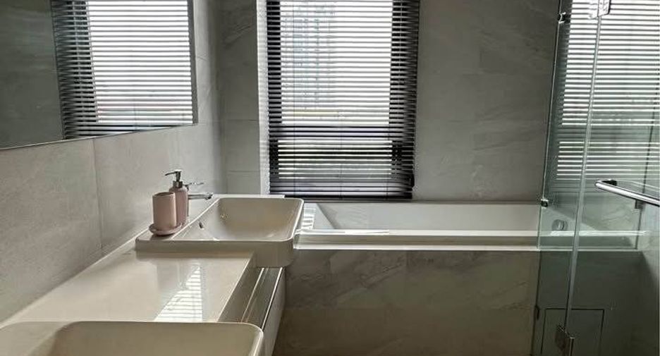 Condo en alquiler de 2 habitaciones en Watthana, Bangkok