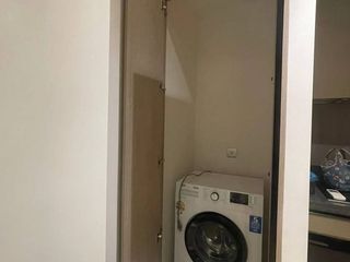 Wohnung zur Miete mit 1 Zimmer in Huai Khwang, Bangkok