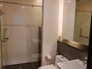 Wohnung zur Miete mit 1 Zimmer in Huai Khwang, Bangkok