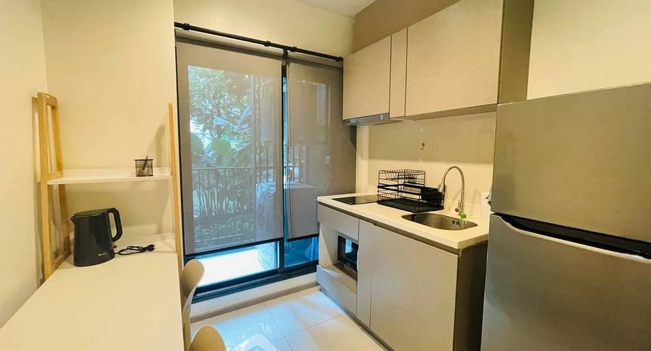 Wohnung zur Miete mit 1 Zimmer in Huai Khwang, Bangkok