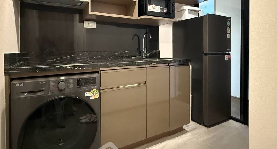 Condo en alquiler de 2 habitaciones en Khlong Toei, Bangkok