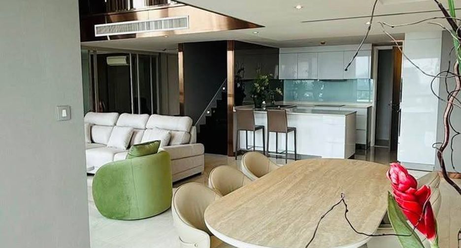 For rent 4 ベッドルーム condo in Watthana, Bangkok