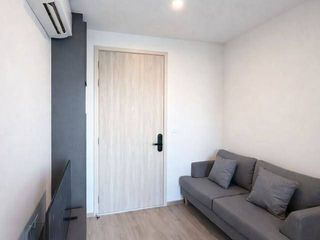 Wohnung zur Miete mit 1 Zimmer in Huai Khwang, Bangkok