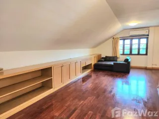 Аренда 4 спальни дом в Сатхон, Бангкок