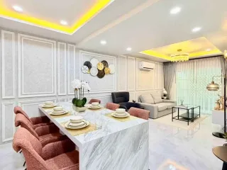 Casa adosada en venta de 3 habitaciones en Bang Lamung, Chonburi